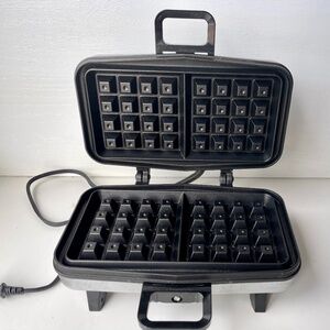 Vintage Vitantonio Belgian Waffler Waffle Iron Maker Chrome 550 Williams Sonoma
